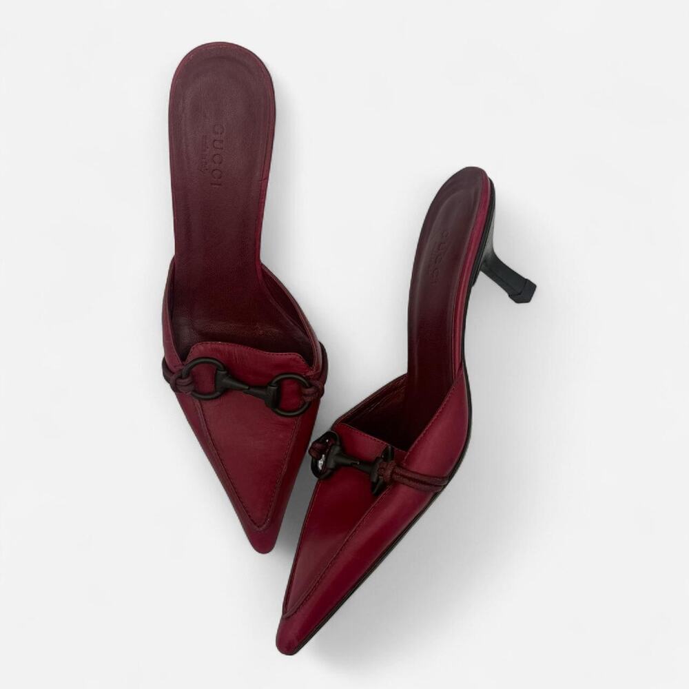 Vintage Gucci Pointed Toe Mules in Burgundy Leather with a Rare Black Horse Bit